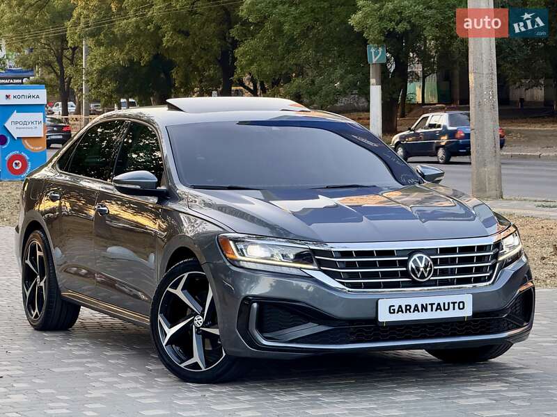 Седан Volkswagen Passat 2020 в Одессе