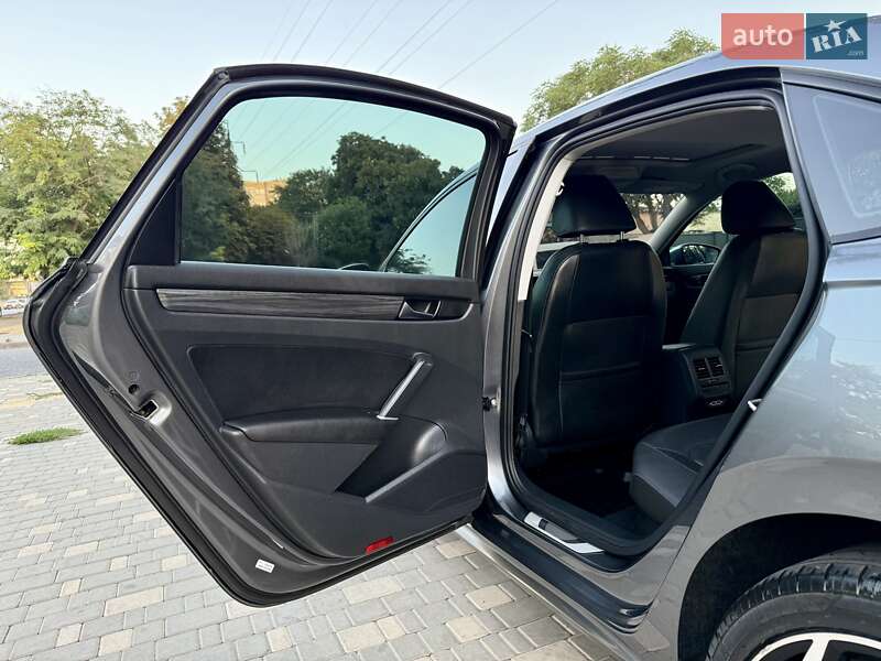 Седан Volkswagen Passat 2020 в Одессе