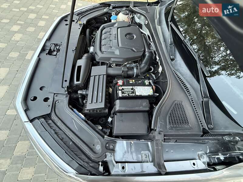 Седан Volkswagen Passat 2020 в Одессе