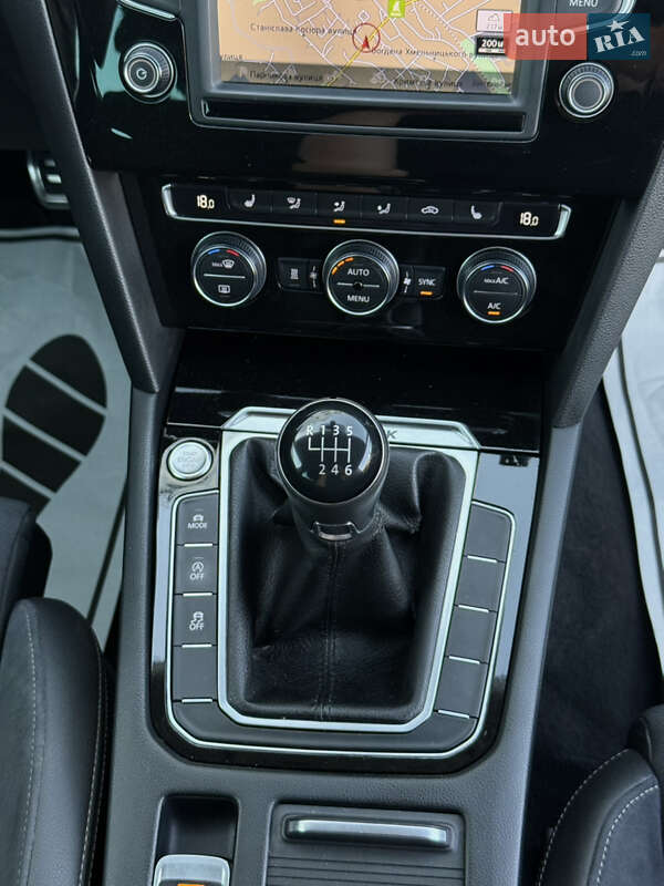 Универсал Volkswagen Passat 2017 в Житомире фото 51 Универсал Volkswagen Passat 2017 в Житомире