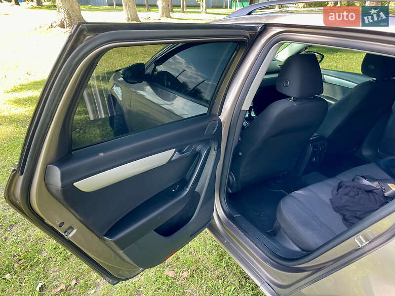 Универсал Volkswagen Passat 2011 в Хмельницком
