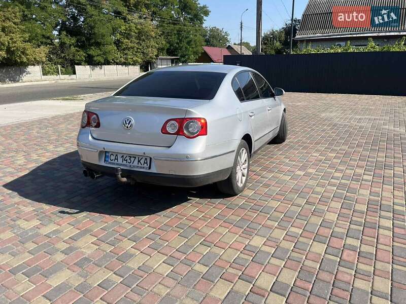 Седан Volkswagen Passat 2005 в Смеле