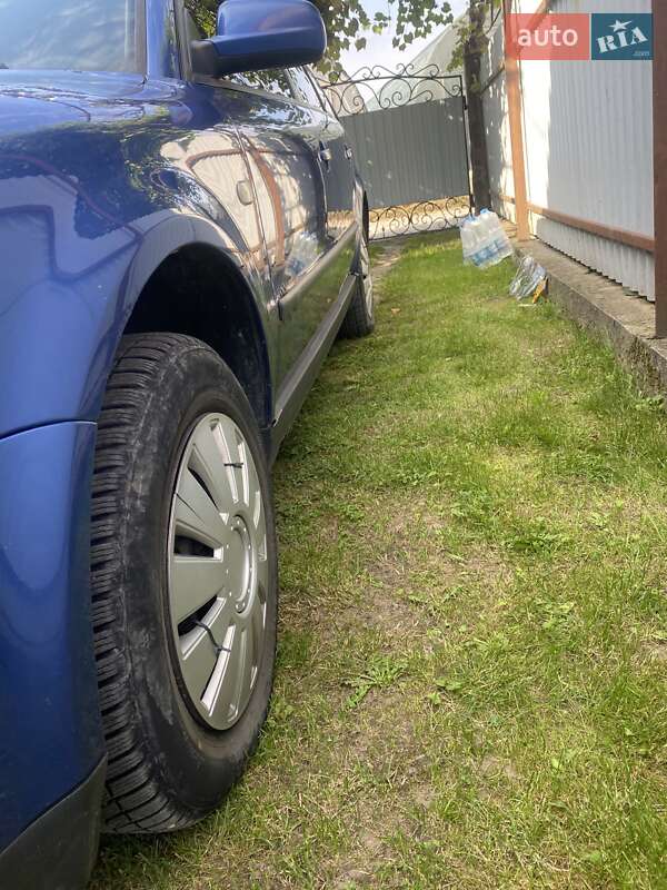 Универсал Volkswagen Passat 1999 в Львове