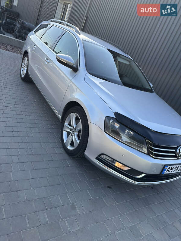 Volkswagen Passat 2011 Volkswagen Passat 2011