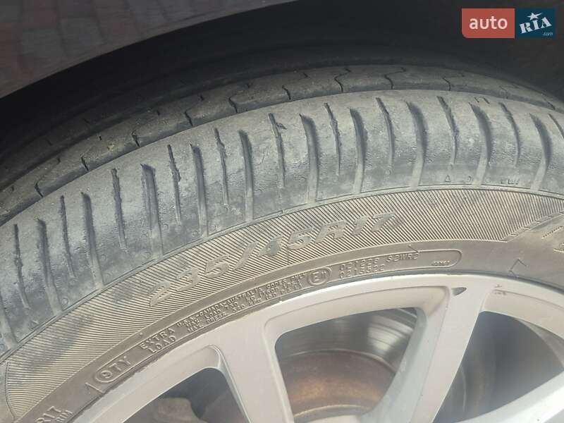 Универсал Volkswagen Passat 2013 в Хмельницком