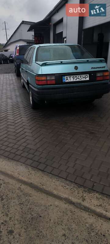 Седан Volkswagen Passat 1992 в Дрогобичі