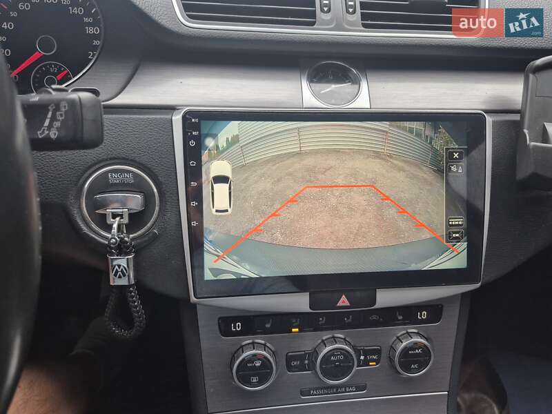 Универсал Volkswagen Passat 2013 в Хмельницком