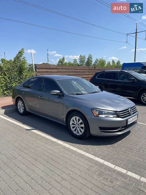Седан Volkswagen Passat 2014 в Белогородке фото Седан Volkswagen Passat 2014 в Белогородке
