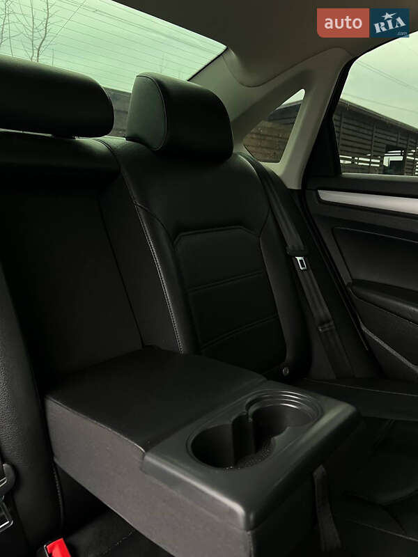Седан Volkswagen Passat 2014 в Белогородке фото 13 Седан Volkswagen Passat 2014 в Белогородке