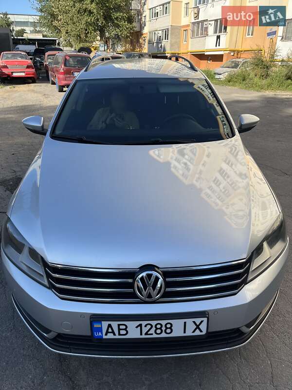 Универсал Volkswagen Passat 2013 в Виннице
