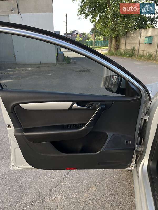 Универсал Volkswagen Passat 2013 в Виннице
