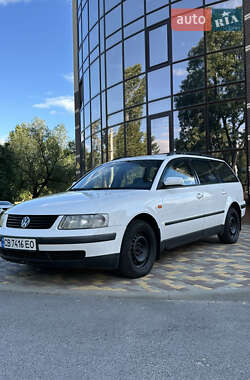 Універсал Volkswagen Passat 1998 в Чернігові