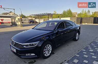 Седан Volkswagen Passat 2015 в 
