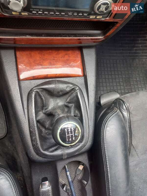 Седан Volkswagen Passat 2002 в Бердичеве