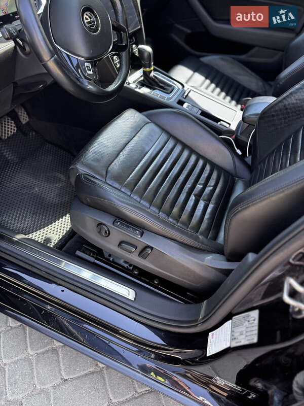 Універсал Volkswagen Passat 2014 в Івано-Франківську