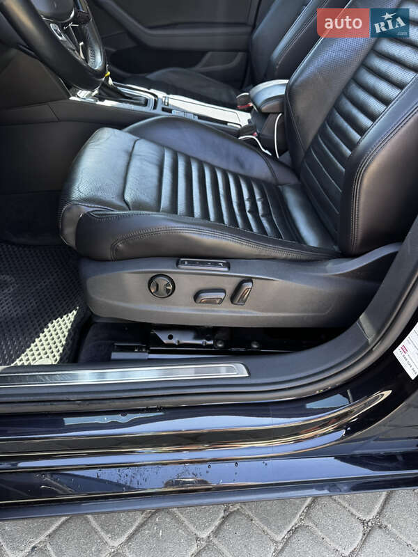 Універсал Volkswagen Passat 2014 в Івано-Франківську