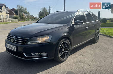 Універсал Volkswagen Passat 2011 в Львові