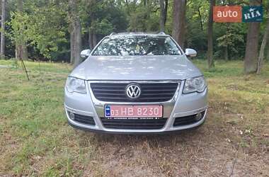 Універсал Volkswagen Passat 2009 в Луцьку
