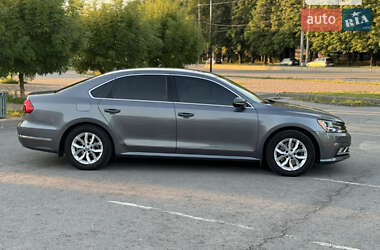 Седан Volkswagen Passat 2015 в Запорожье