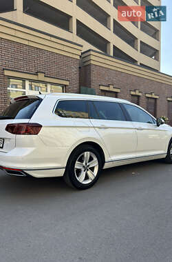 Универсал Volkswagen Passat 2019 в 