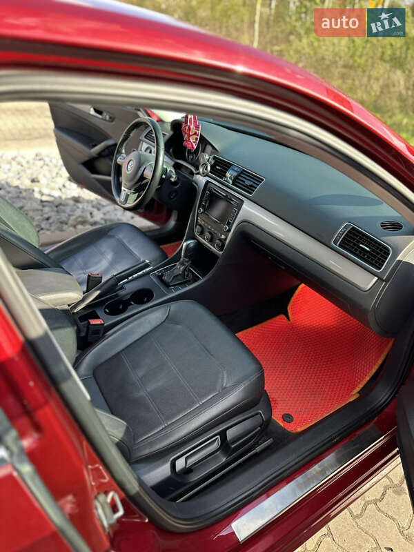 Седан Volkswagen Passat 2015 в Измаиле