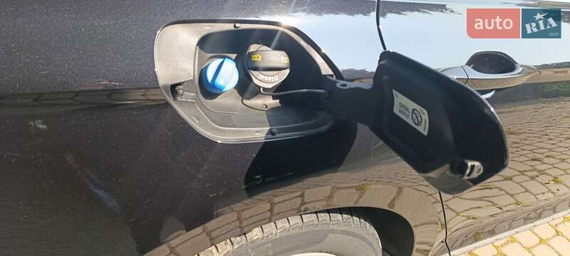 Универсал Volkswagen Passat 2018 в Львове фото 36 Универсал Volkswagen Passat 2018 в Львове