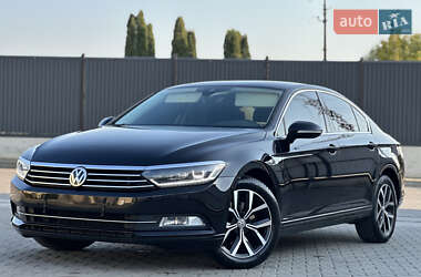 Седан Volkswagen Passat 2017 в Луцке