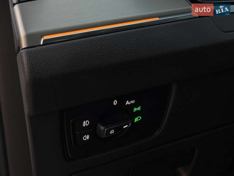 Универсал Volkswagen Passat 2018 в Харькове фото 36 Универсал Volkswagen Passat 2018 в Харькове