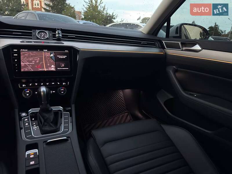 Универсал Volkswagen Passat 2018 в Харькове фото 19 Универсал Volkswagen Passat 2018 в Харькове