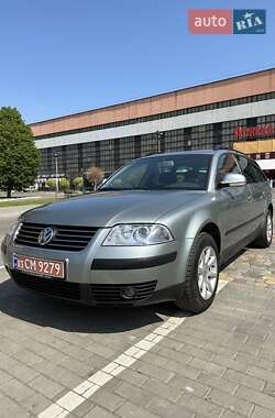 Універсал Volkswagen Passat 2005 в Запоріжжі
