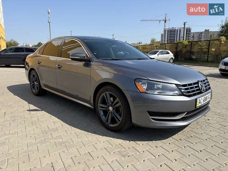 Седан Volkswagen Passat 2014 в Киеве