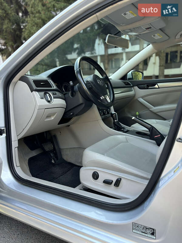 Седан Volkswagen Passat 2013 в Вінниці