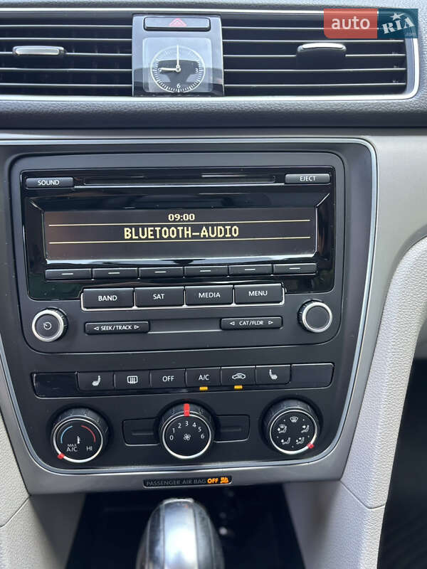 Седан Volkswagen Passat 2013 в Вінниці