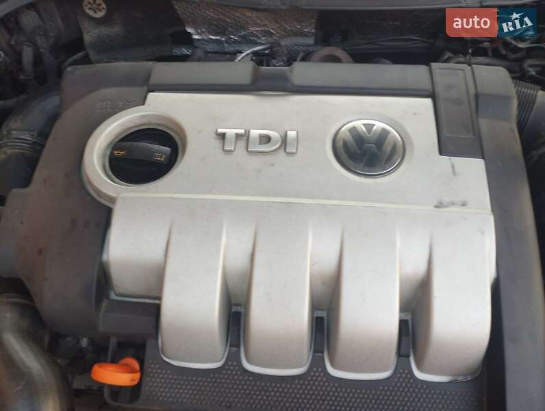 Універсал Volkswagen Passat 2006 в Славуті