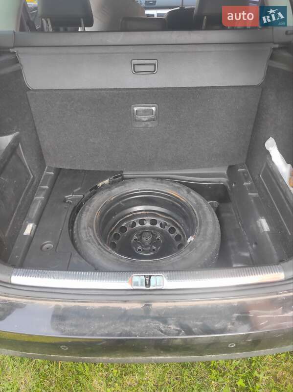 Універсал Volkswagen Passat 2006 в Славуті