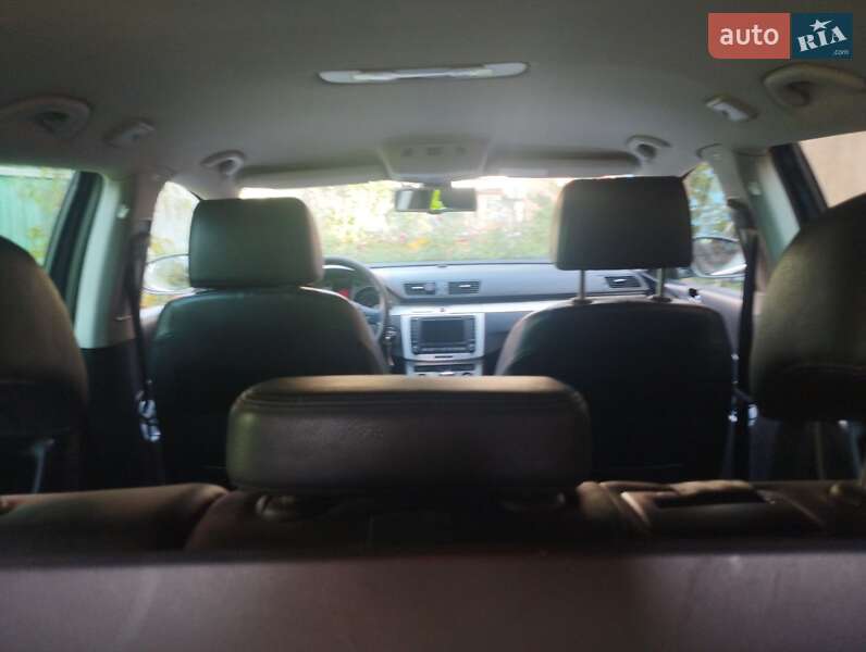 Універсал Volkswagen Passat 2006 в Славуті