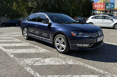 Седан Volkswagen Passat 2014 в Києві