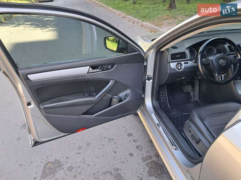 Седан Volkswagen Passat 2012 в Хмельницком фото 28 Седан Volkswagen Passat 2012 в Хмельницком