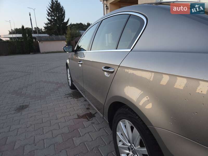 Седан Volkswagen Passat 2012 в Дунаевцах фото 12 Седан Volkswagen Passat 2012 в Дунаевцах