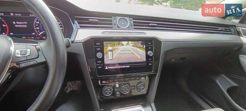 Универсал Volkswagen Passat 2018 в Львове фото 16 Универсал Volkswagen Passat 2018 в Львове