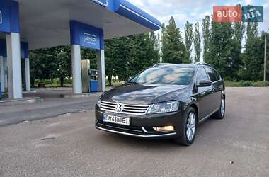 Універсал Volkswagen Passat 2012 в Сумах