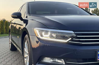 Седан Volkswagen Passat 2015 в 