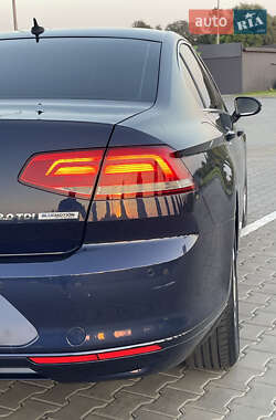 Седан Volkswagen Passat 2015 в 