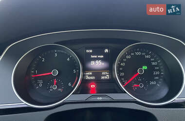 Седан Volkswagen Passat 2015 в 