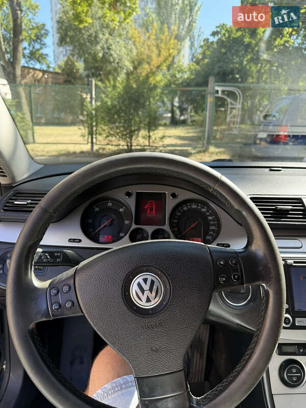 Универсал Volkswagen Passat 2007 в Киеве