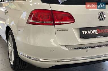 Универсал Volkswagen Passat 2011 в 