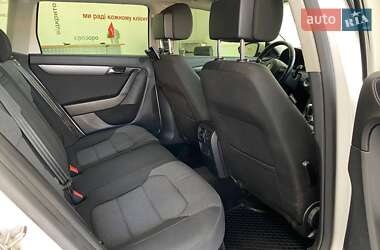 Универсал Volkswagen Passat 2011 в 