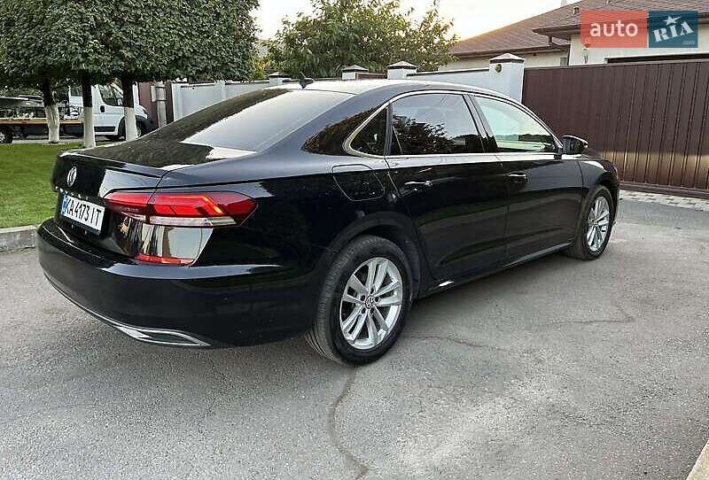 Седан Volkswagen Passat 2020 в Киеве