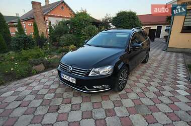 Універсал Volkswagen Passat 2012 в Рівному