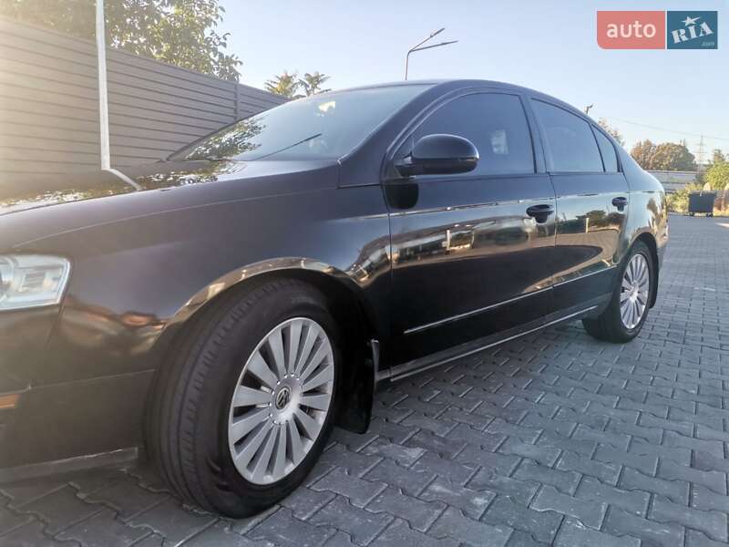 Седан Volkswagen Passat 2007 в Николаеве